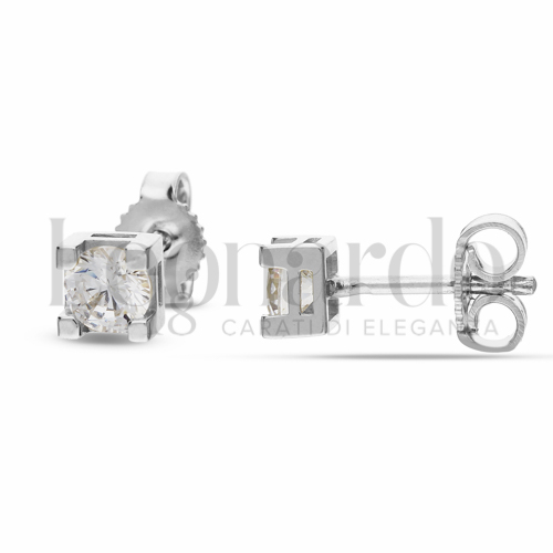 con Zircone bianco da Misura pietra 4,00 mm in Oro Bianco da 1,6gr.