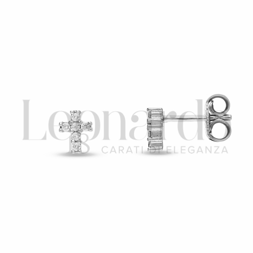 con Pavé di zirconi bianchi in Oro Bianco da 1,2gr.