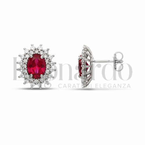 Forma Ovale con Pietra di Colore Rosso e zirconi bianchi in Oro Bianco da 4,3gr.