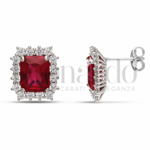 Forma Rettangolo con Pietra di Colore Rosso e zirconi bianchi in Oro Bianco da 6,7gr.