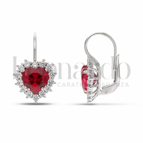Forma Cuore con Pietra di Colore Rosso e zirconi bianchi in Oro Bianco da 4,8gr.