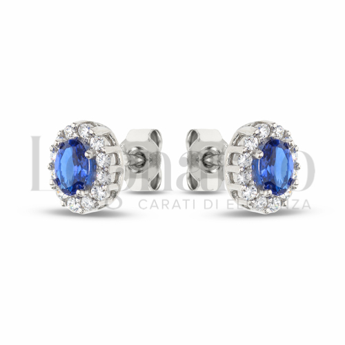Forma Ovale con Pietra di Colore Blu e zirconi bianchi in Oro Bianco da 2,2gr.