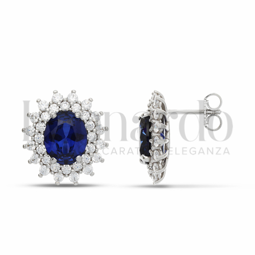 Forma Ovale con Pietra di Colore Blu e zirconi bianchi in Oro Bianco da 6,4gr.