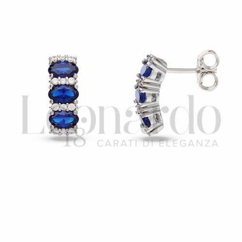 Forma Ovale con Pietra di Colore Blu e zirconi bianchi in Oro Bianco da 3,2gr.