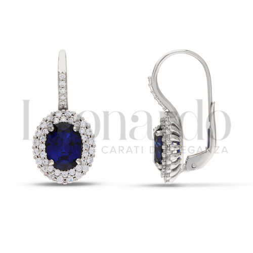 Forma Ovale Grande con Pietra di Colore Blu e zirconi bianchi in Oro Bianco da 4,7gr.