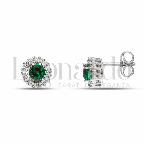 Forma Tondo con Pietra di Colore Verde e zirconi bianchi in Oro Bianco da 2,3gr.