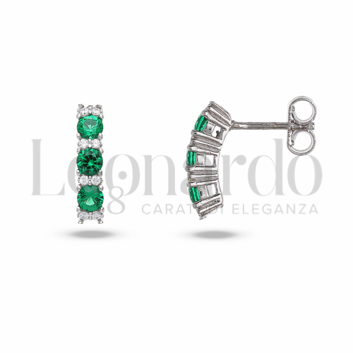 Forma Tondo con Pietra di Colore Verde e zirconi bianchi in Oro Bianco da 2,3gr.