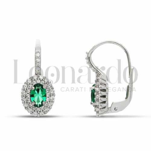 Forma Ovale con Pietra di Colore Verde e zirconi bianchi in Oro Bianco da 3,6gr.