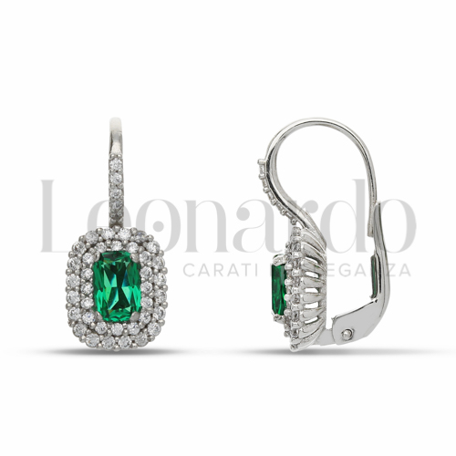 Forma Rettangolo con Pietra di Colore Verde e zirconi bianchi in Oro Bianco da 3,8gr.