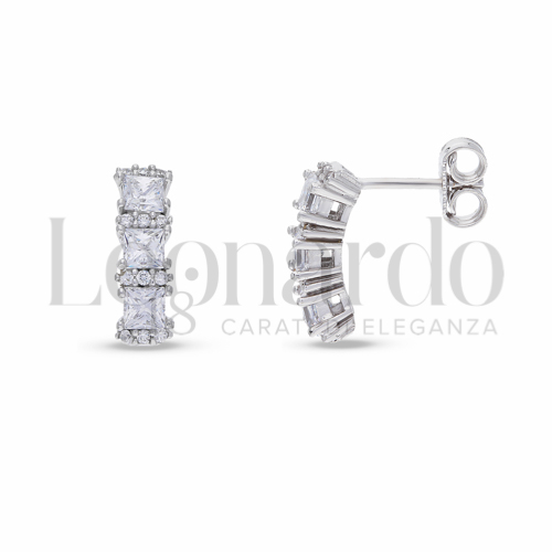 Forma Quadrato con Pietra Bianca e zirconi bianchi in Oro Bianco da 2,6gr.