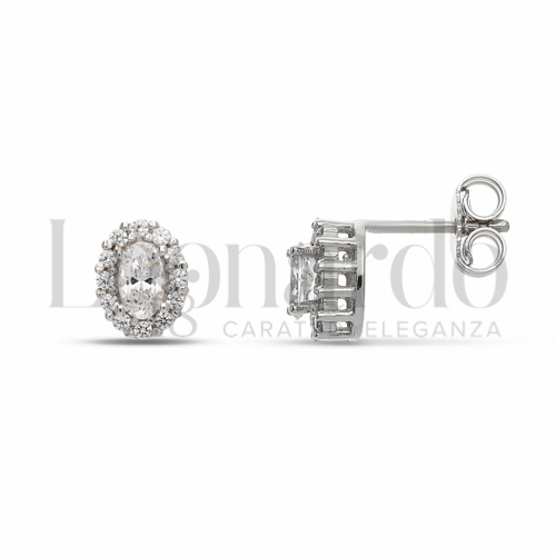 Forma Ovale con Pietra Bianca e zirconi bianchi in Oro Bianco da 2,2gr.