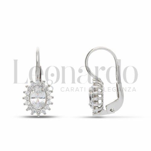 Forma Ovale con Pietra Bianca e zirconi bianchi in Oro Bianco da 2,5gr.