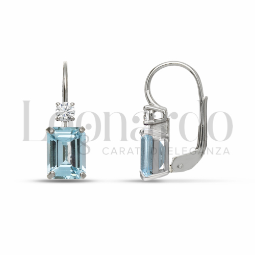 Forma Rettangolo con Topazio azzurro e zirconi bianchi in Oro Bianco da 3,2gr.