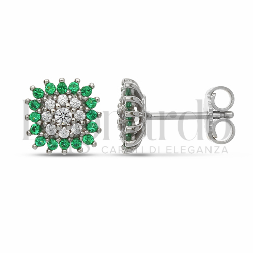 Forma Quadrato con Cuore di zirconi bianchi e contorno di zirconi verdi in Oro Bianco da 2,2gr.