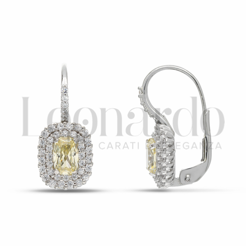 Forma Rettangolo con Pietra Idrotermale Giallo Fancy e zirconi bianchi in Oro Bianco da 3,9gr.