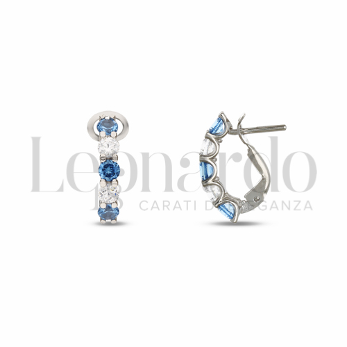 Forma Tondo con Zirconi azzurri e zirconi bianchi in Oro Bianco da 2,1gr.