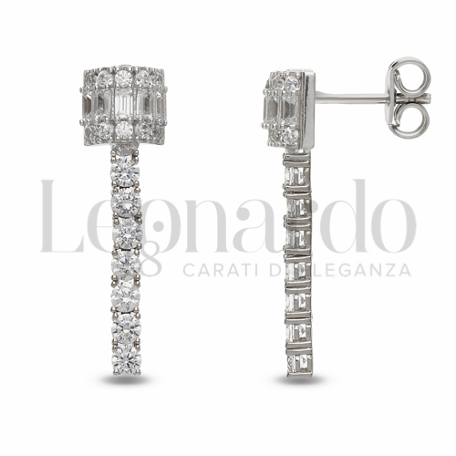 con Zircone bianco in Oro Bianco da 4,5gr.