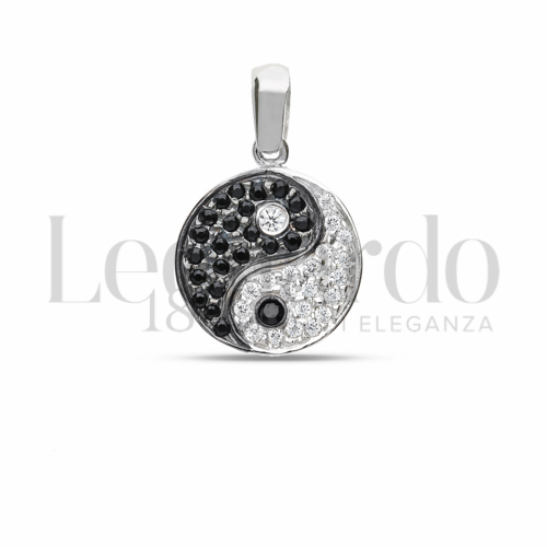 con Zirconi neri & Zirconi bianchi in Oro Bianco da 1,9gr.