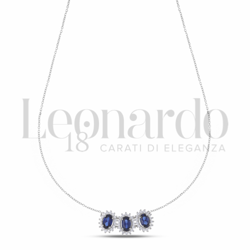 Forma Ovale con Pietra di Colore Blu e zirconi bianchi in Oro Bianco da 3,3gr.