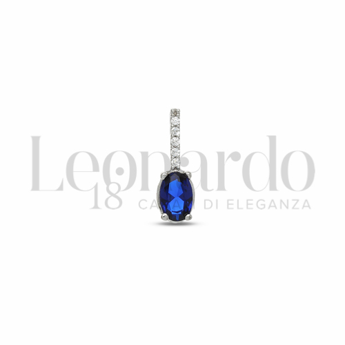 Forma Ovale con Pietra di Colore Blu e zirconi bianchi in Oro Bianco da 0,7gr.